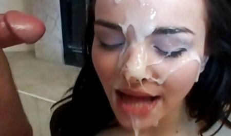 گابی د ویژگی های یک سکس با کیفیت فول اچ دی پشتک زدن با مردم اوکراین